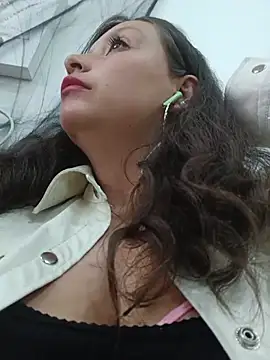 LIA--23 – Naživo XXX chat