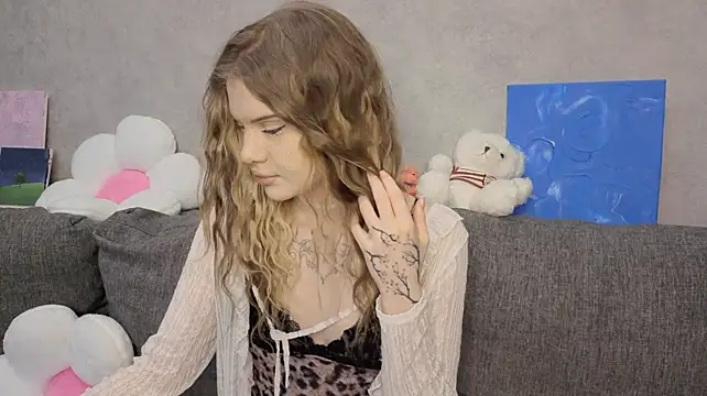 دردشة CarolinePepper الجنسية المباشرة