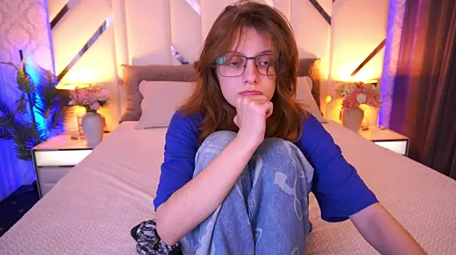 CuteeFoxy Chat XXX in diretta