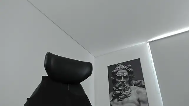 simonleon27's Live XXX Chat