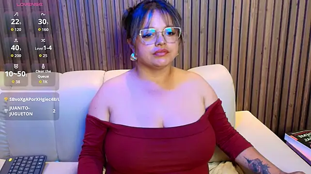 Chat +18 de VictoriaLombardy ao vivo