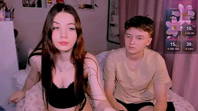 Chat +18 de CoddleWeeper_ ao vivo