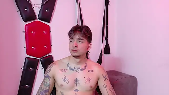 AliceandMax XXX чат на живо