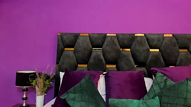 Aria_wolf Adlı Modelin Canlı XXX Sohbeti