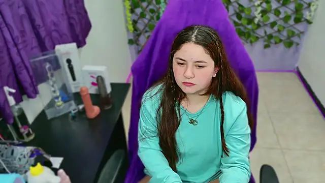 Chat +18 de ann_bronw ao vivo