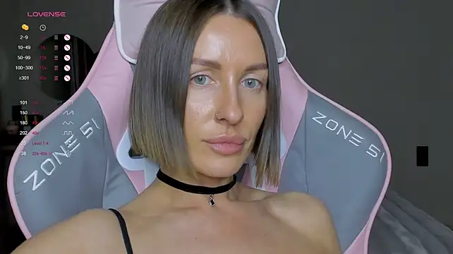 NejaSatin XXX чат на живо
