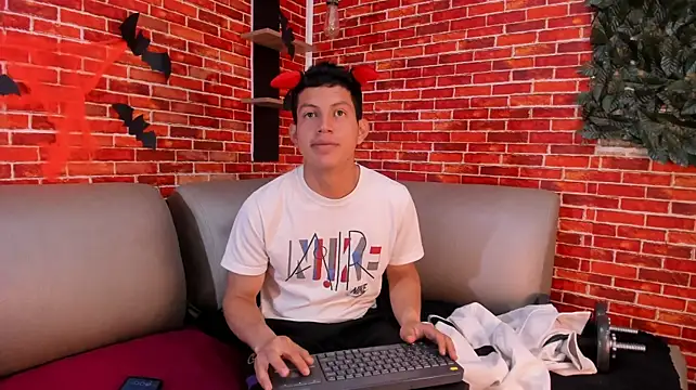 XXX chat uživo modela Tony_Zackk1