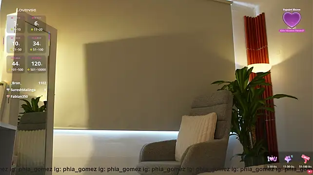 whitneyhot's Live XXX Chat