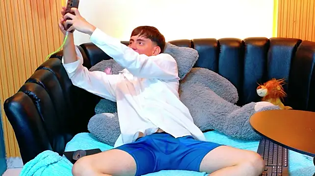 Brian_Montes Live XXX Chat