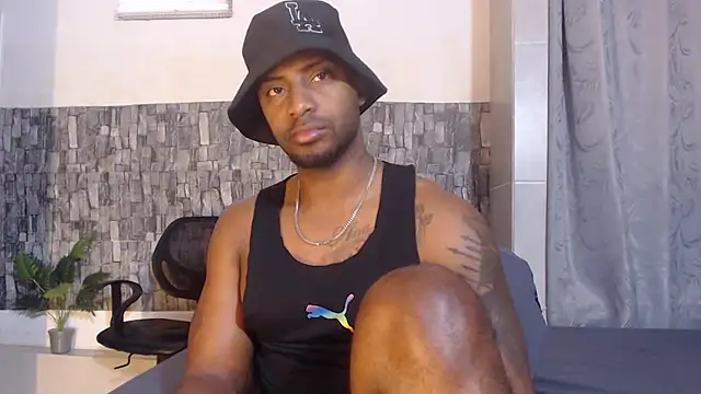 IsiahMaxwell's Live XXX Chat