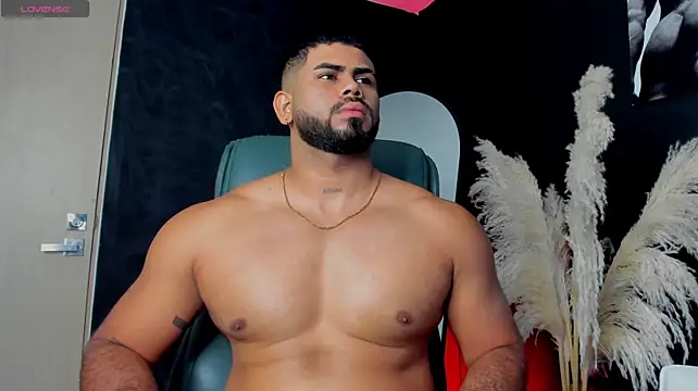 noahcrux_'s Live XXX Chat