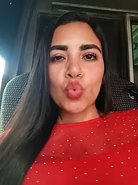 MAYE__13n Live XXX chat