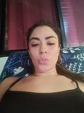 CristalHeart_'s Live XXX Chat