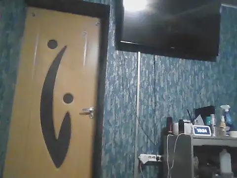 Cucuredred XXX ча т на живо