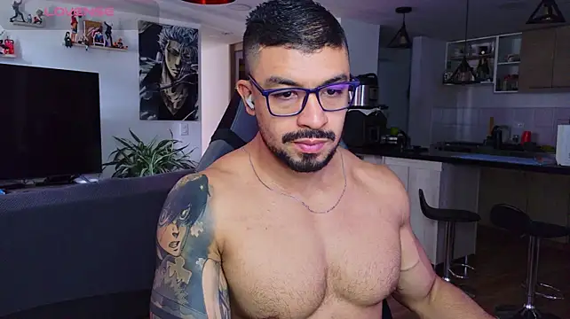 XXX chat uživo modela Michael_Diamond