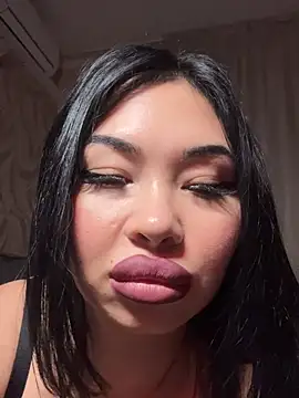 LaaadyDaaamn Chat XXX live