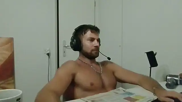 alpha-hunk Live XXX-Chat