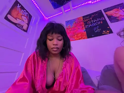 Онлайн чат XXX venusfairys