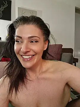 Chat XXX en directo de AryaSummersReal