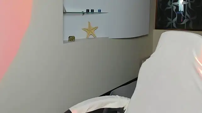 แชท XXX สดของ MistyBarnes