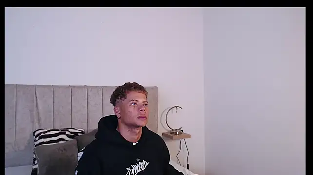 axel_rosee01 Chat XXX in diretta