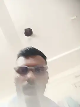 Chat +18 de HasslingSnowball ao vivo