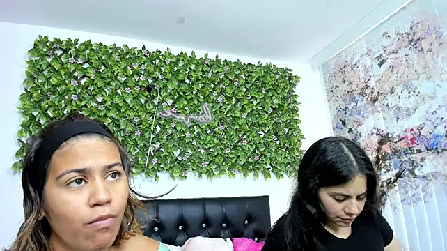 Chatroom XXX en direct de Aylin_Esquivel