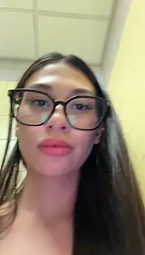 Aria51's Live XXX Chat