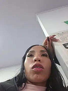 marly_lovee XXX чат на живо