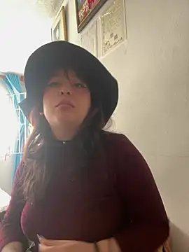 Celeste_Bauman Adlı Modelin Canlı XXX Sohbeti