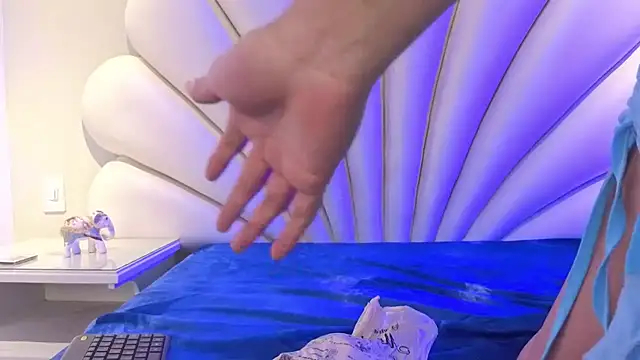 Vyolet_Fire live XXX chat