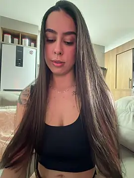 Chat XXX en directo de Larah_222