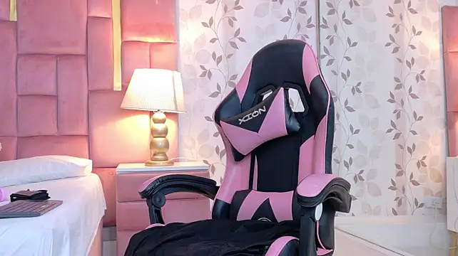 ArianaFranco 웹캠 쇼