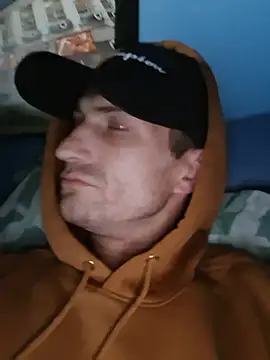 canadiancobez Show in webcam