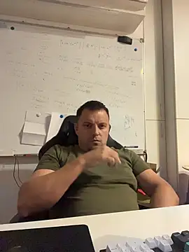 snayperm123 Adlı Modelin Canlı XXX Sohbeti