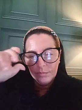 VelvetNaughty-Shem's Live XXX Chat
