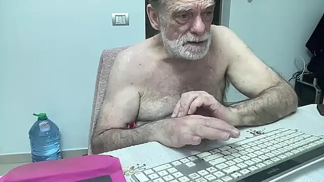 coach-karl's Live XXX Chat