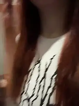 SaintMaya Adlı Modelin Canlı XXX Sohbeti