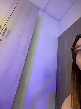 צ'אט XXX בשידור חי של IAmNobodyXXX