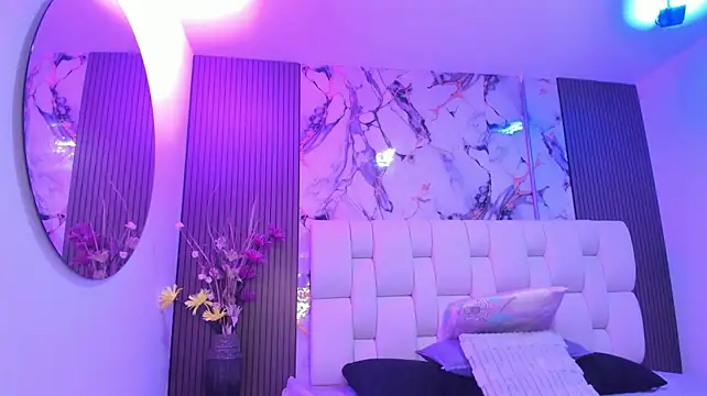 alisstarr Adlı Modelin Canlı XXX Sohbeti