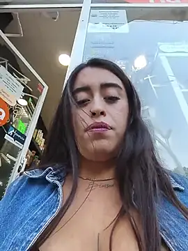 MissNyraSecretn Live XXX chat
