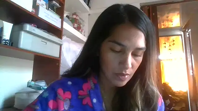 Juanabrunette7 Live XXX-Chat