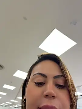 Chat XXX ao vivo de LariiHotWife