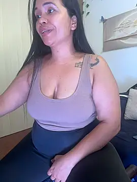 NoahJade Chat XXX in diretta