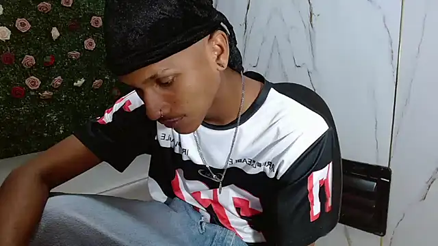 Chat +18 de ManSant ao vivo