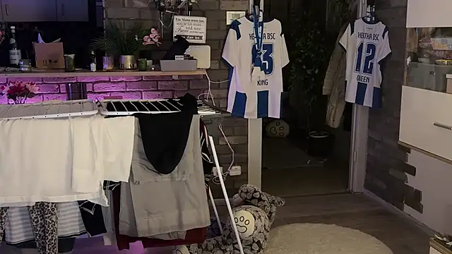 Monageil Adlı Modelin Canlı XXX Sohbeti