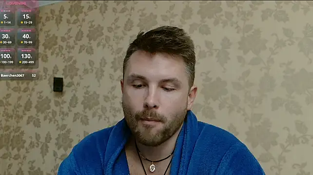 XXX chat uživo modela MartinBrandon