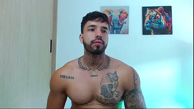 Chat XXX ao vivo de Jacobb_Phoenix