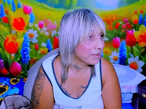 indianroxy Live XXX-chat