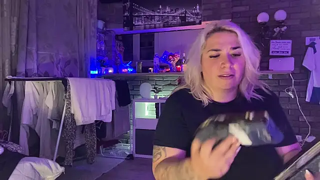 Monageil Live XXX-Chat